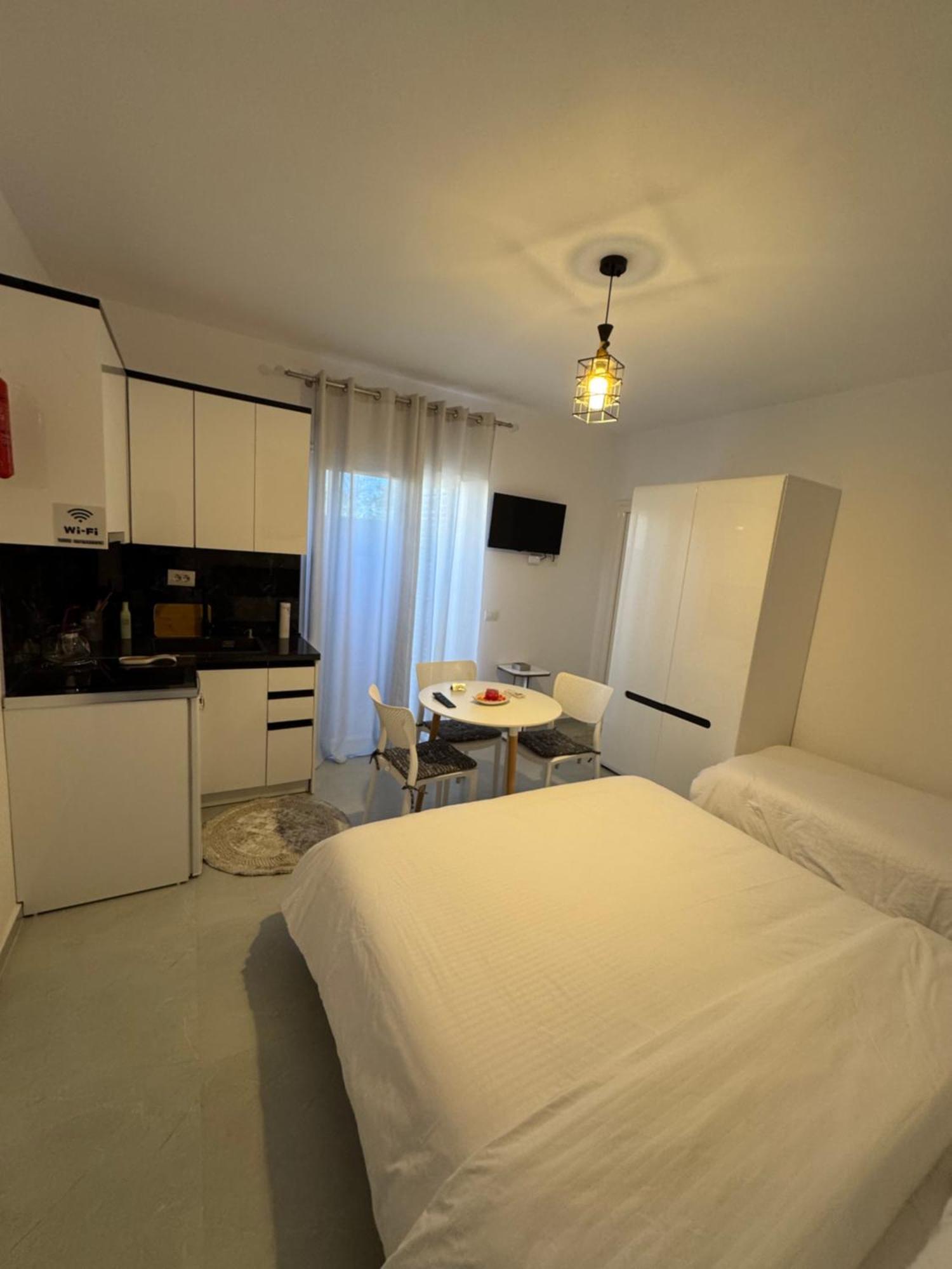 Private Villa Aras 2 - Luxury & Elegance Apartments Vlorë Eksteriør billede