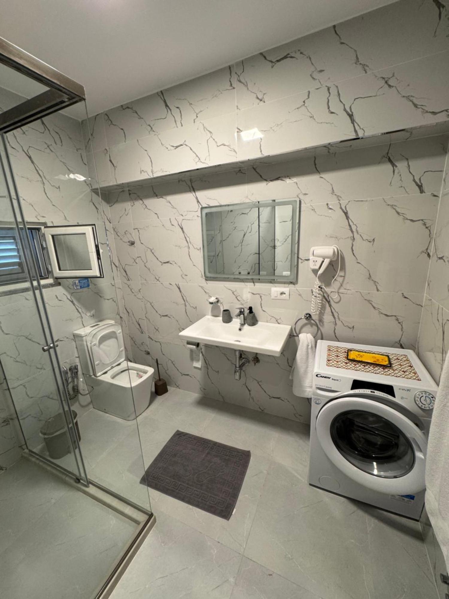 Private Villa Aras 2 - Luxury & Elegance Apartments Vlorë Eksteriør billede